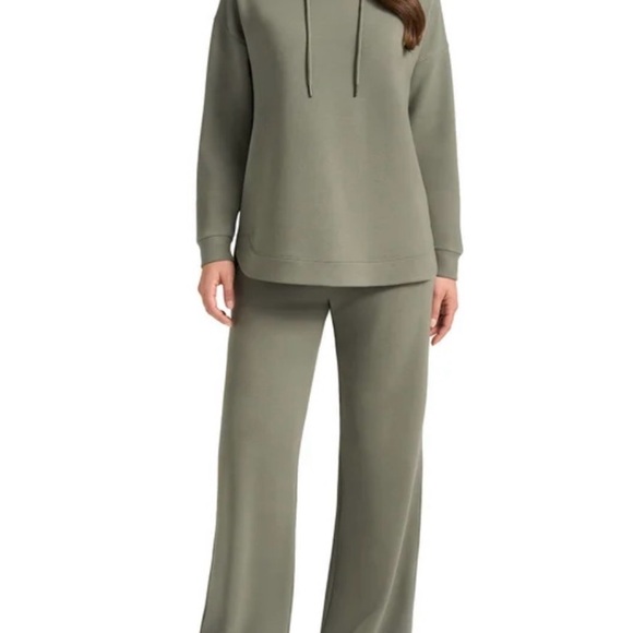 Max & Mia Women's Hoodie Lounge Set of 2 - Picture 2 of 7